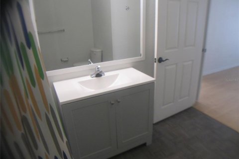 Condominio en alquiler en Kissimmee, Florida, 4 dormitorios, 136.57 m2 № 1893611 - foto 12