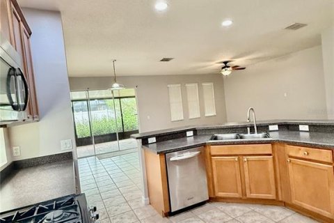 Casa en alquiler en Windermere, Florida, 4 dormitorios, 223.43 m2 № 1918459 - foto 6