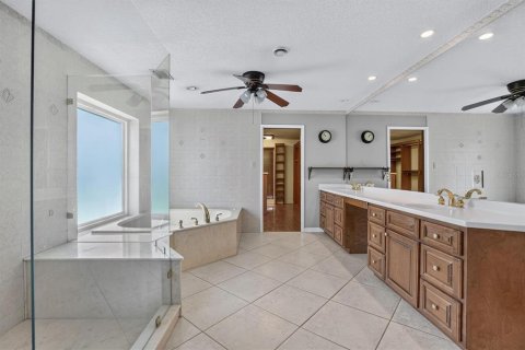 House in Orlando, Florida 4 bedrooms, 460.8 sq.m. № 2200189 - photo 22