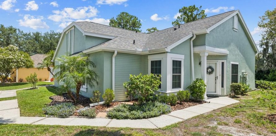House in New Port Richey, Florida 2 bedrooms, 89.09 sq.m. № 1826121