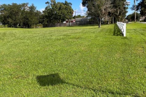 Commercial property in St. Lucie, Florida № 2250983 - photo 2