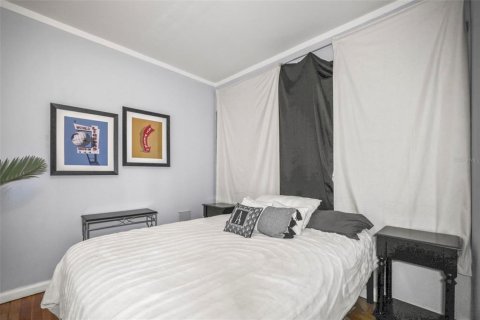 House in Saint Petersburg, Florida 2 bedrooms, 83.98 sq.m. № 1670216 - photo 11