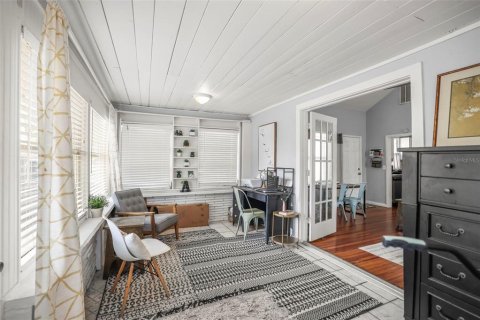 House in Saint Petersburg, Florida 2 bedrooms, 83.98 sq.m. № 1670216 - photo 3