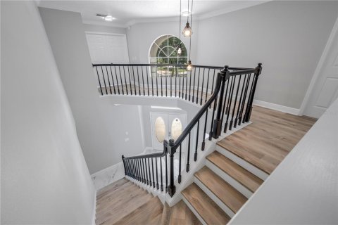 House in Orlando, Florida 6 bedrooms, 356.56 sq.m. № 1786140 - photo 30