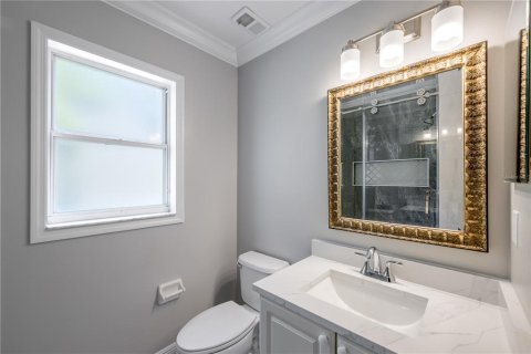 House in Orlando, Florida 6 bedrooms, 356.56 sq.m. № 1786140 - photo 26