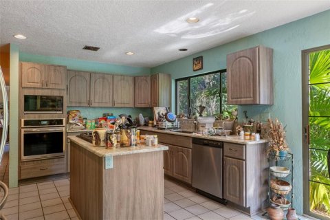 Casa en venta en Okahumpka, Florida, 4 dormitorios, 331.1 m2 № 2128777 - foto 20
