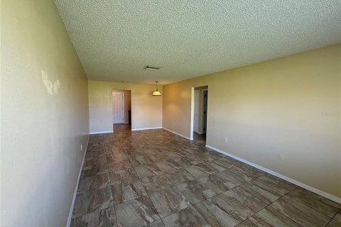 Apartamento en alquiler en DeLand, Florida, 3 dormitorios, 100.33 m2 № 1911830 - foto 6