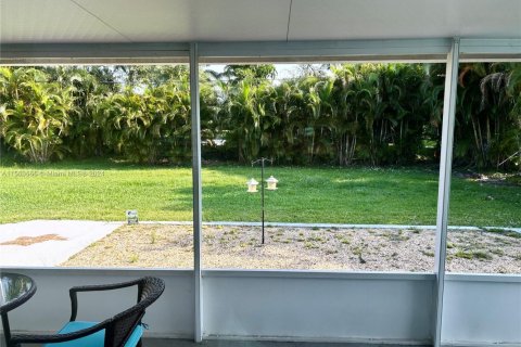 Купить виллу или дом в Форт Майерс, Флорида 3 спальни, 134.99м2, № 1982542 - фото 28