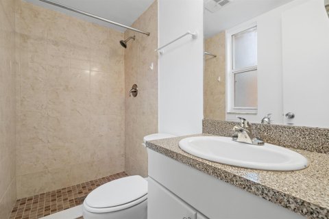 Condo in Fort Myers, Florida, 2 bedrooms  № 2400498 - photo 14