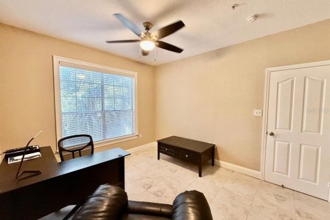 Condominio en alquiler en Tampa, Florida, 2 dormitorios, 89.93 m2 № 1857961 - foto 10