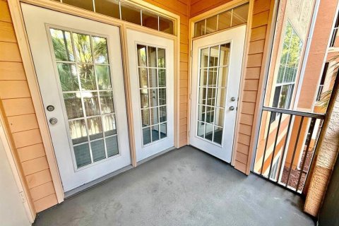 Condominio en alquiler en Tampa, Florida, 2 dormitorios, 89.93 m2 № 1857961 - foto 17
