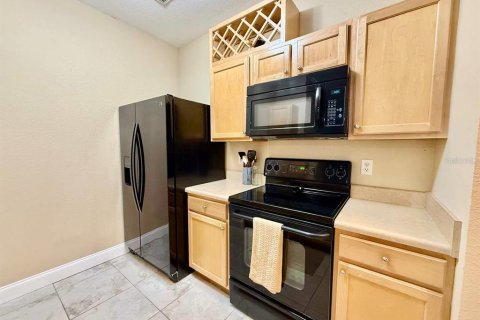Condominio en alquiler en Tampa, Florida, 2 dormitorios, 89.93 m2 № 1857961 - foto 4