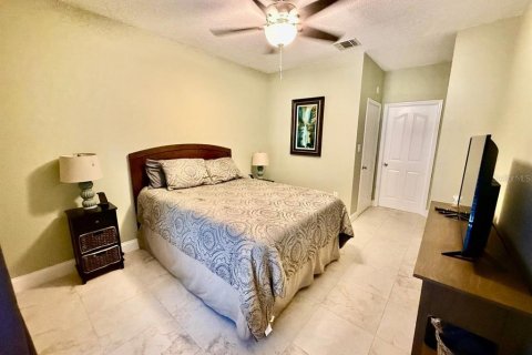 Condominio en alquiler en Tampa, Florida, 2 dormitorios, 89.93 m2 № 1857961 - foto 11
