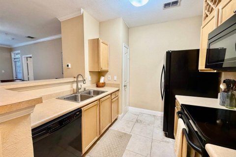Condominio en alquiler en Tampa, Florida, 2 dormitorios, 89.93 m2 № 1857961 - foto 3