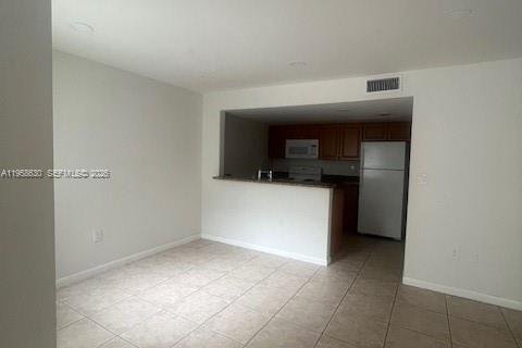 Снять в аренду кондоминиум в Майами, Флорида 2 спальни, 92.9м2, № 2020891 - фото 7