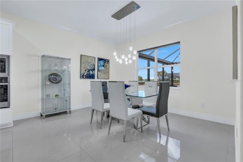 House in Punta Gorda, Florida 3 bedrooms, 235.88 sq.m. № 1918678 - photo 29