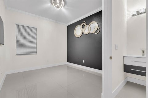 House in Punta Gorda, Florida 3 bedrooms, 235.88 sq.m. № 1918678 - photo 18