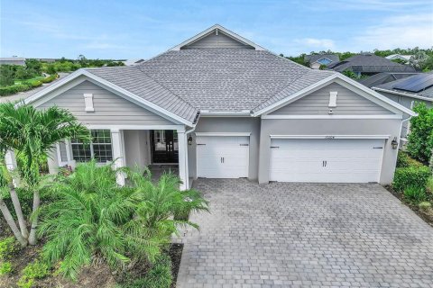 House in Punta Gorda, Florida 3 bedrooms, 235.88 sq.m. № 1918678 - photo 4