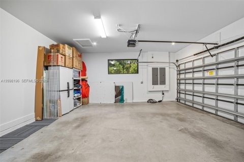 Villa ou maison à louer à Southwest Ranches, Floride: 4 chambres, 339.56 m2 № 2386839 - photo 30