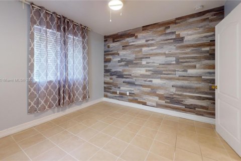 Condo in Miami, Florida, 2 bedrooms  № 1953473 - photo 28