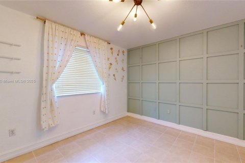 Condo in Miami, Florida, 2 bedrooms  № 1953473 - photo 16