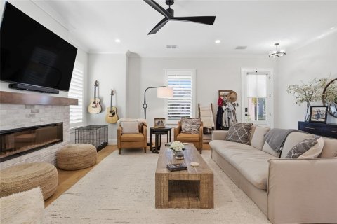Casa en venta en Winter Garden, Florida, 6 dormitorios, 381.27 m2 № 2092071 - foto 8