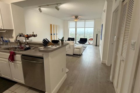 Copropriété à vendre à Miami, Floride: 1 chambre, 69.68 m2 № 1950416 - photo 7