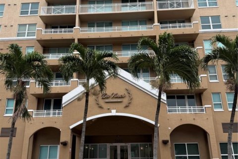 Copropriété à vendre à Miami, Floride: 1 chambre, 69.68 m2 № 1950416 - photo 3