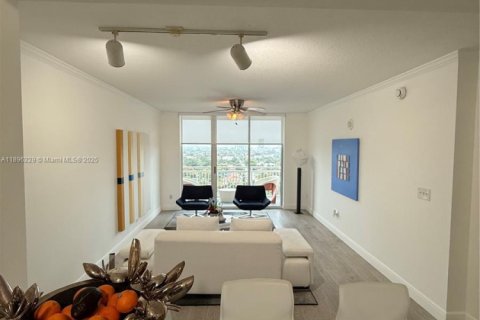 Copropriété à vendre à Miami, Floride: 1 chambre, 69.68 m2 № 1950416 - photo 12