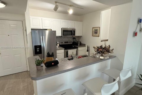 Copropriété à vendre à Miami, Floride: 1 chambre, 69.68 m2 № 1950416 - photo 23