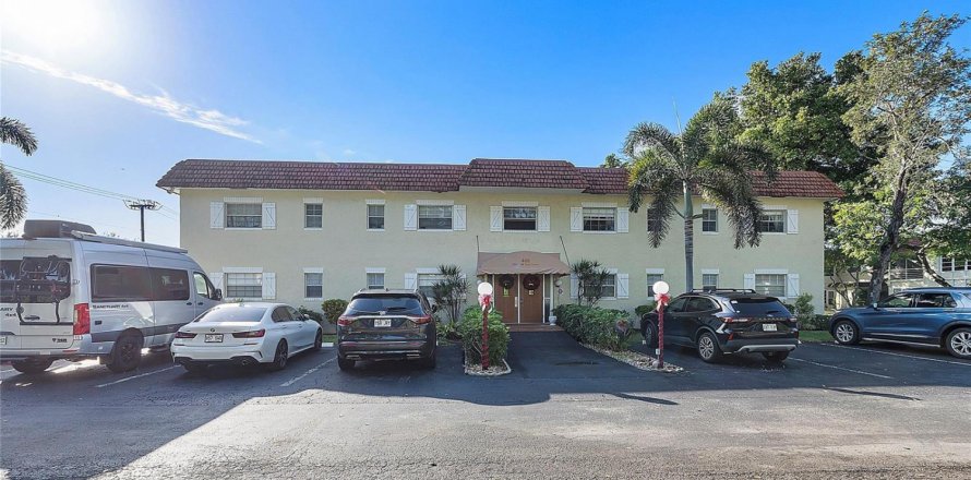 Condo à Margate, Floride, 2 chambres  № 2083716