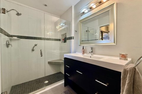 Casa en venta en Clearwater, Florida, 2 dormitorios, 86.4 m2 № 2151409 - foto 24