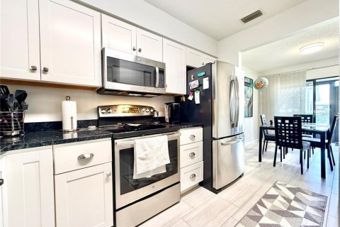 Casa en venta en Clearwater, Florida, 2 dormitorios, 86.4 m2 № 2151409 - foto 12