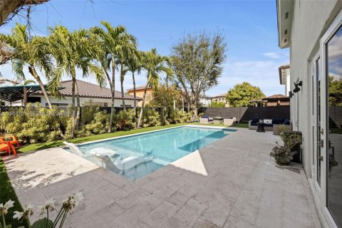 Casa en venta en Miami, Florida, 4 dormitorios, 193.79 m2 № 2026992 - foto 22