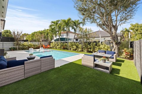 Casa en venta en Miami, Florida, 4 dormitorios, 193.79 m2 № 2026992 - foto 25