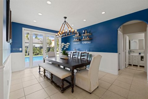 Casa en venta en Miami, Florida, 4 dormitorios, 193.79 m2 № 2026992 - foto 3