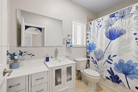 Casa en venta en Miami, Florida, 4 dormitorios, 193.79 m2 № 2026992 - foto 11