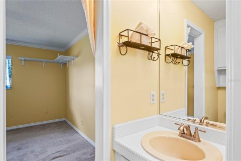 Casa en venta en New Port Richey, Florida, 3 dormitorios, 187.85 m2 № 1899869 - foto 22