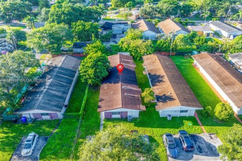 Immobilier commercial à vendre à Hollywood, Floride: 210.33 m2 № 2170109 - photo 15