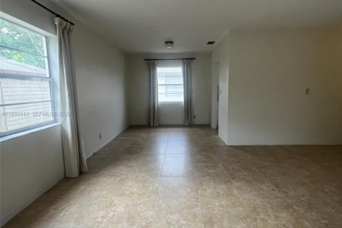 Immobilier commercial à vendre à Hollywood, Floride: 210.33 m2 № 2170109 - photo 9