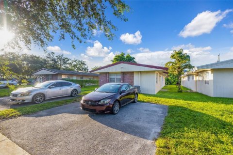 Immobilier commercial à Hollywood, Floride 210.33 m2 № 2170109