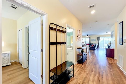 House in Davenport, Florida 8 bedrooms, 363.15 sq.m. № 2110583 - photo 13