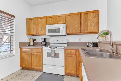 Купить таунхаус в Киссимми, Флорида 3 комнаты, 119.94м2, № 1609416 - фото 5
