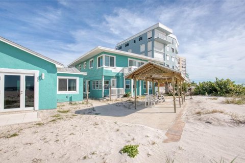 Condo in Indian Shores, Florida, 1 bedroom  № 2195988 - photo 18