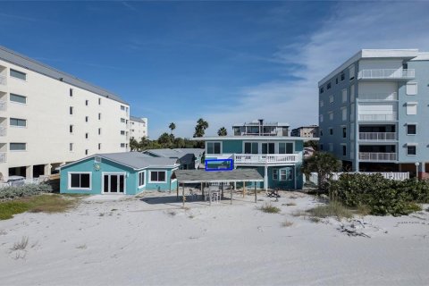 Condo in Indian Shores, Florida, 1 bedroom  № 2195988 - photo 15