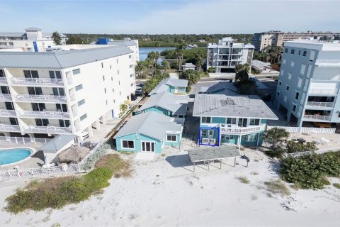 Condo in Indian Shores, Florida, 1 bedroom  № 2195988 - photo 12