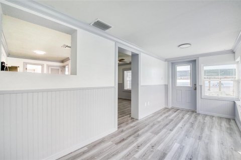 Condo in Indian Shores, Florida, 1 bedroom  № 2195988 - photo 8