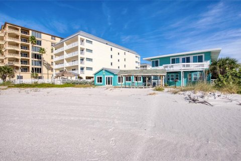 Condo in Indian Shores, Florida, 1 bedroom  № 2195988 - photo 26