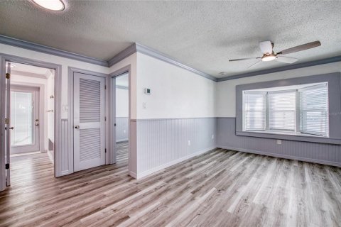 Condo in Indian Shores, Florida, 1 bedroom  № 2195988 - photo 4