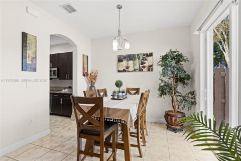 Купить таунхаус в Коконат Крик, Флорида 3 спальни, 186.36м2, № 2033970 - фото 8